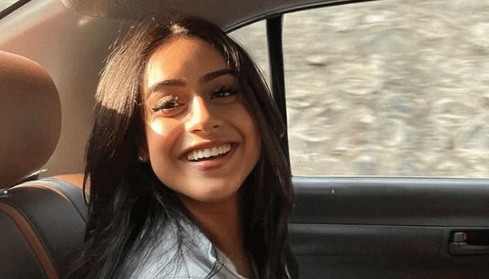 Ajay Devgn-Kajol&#039;s daughter Nysa Devgn flaunts her curves in these pics from her Greece vacation