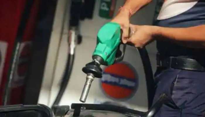 IOC sold petrol at Rs 10 a litre loss, diesel at Rs 14; firm posts first quarterly loss in 2 years 