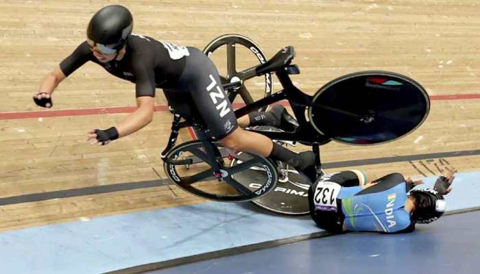 Commonwealth Games 2022: Indian cyclist Meenakshi suffers horror crash, run over by rival, WATCH viral video 
