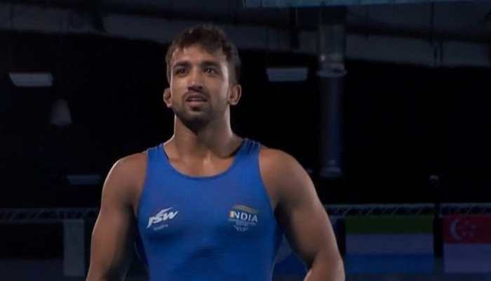 Watch: Wrestler Naveen Kumar pins down Pakistan's Sharif Tahir to win India's 12th GOLD in Commonwealth Games 2022