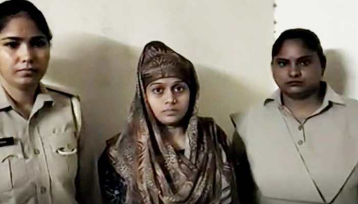 Ghaziabad LIVE-IN MURDER: Girlfriend slits live-in partner's throat over THIS minor argument... packs body in a bag..
