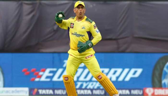 MS Dhoni said two things ‘non-negotiable’ to former fielding coach R Sridhar
