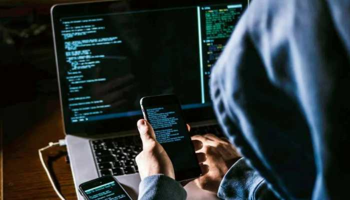 WhatsApp Electricity Bill scam alert! Fraudsters asking you to clear your bill? READ the message again