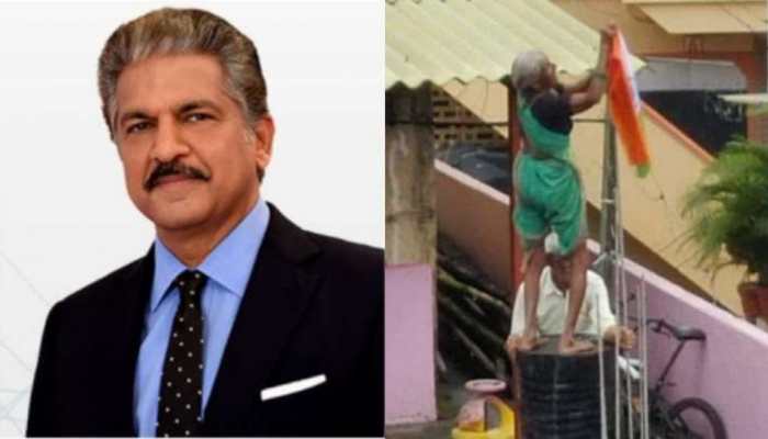 Independence Day 2022: Anand Mahindra tweets photo of elderly couple hoisting the national flag, post goes viral