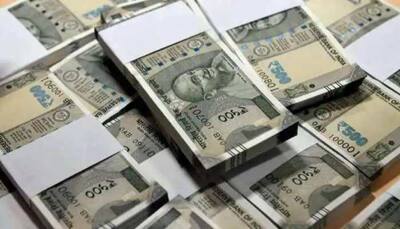 Rupee vs Dollar: Rupee falls 19 paise to close at 79.64 against USD
