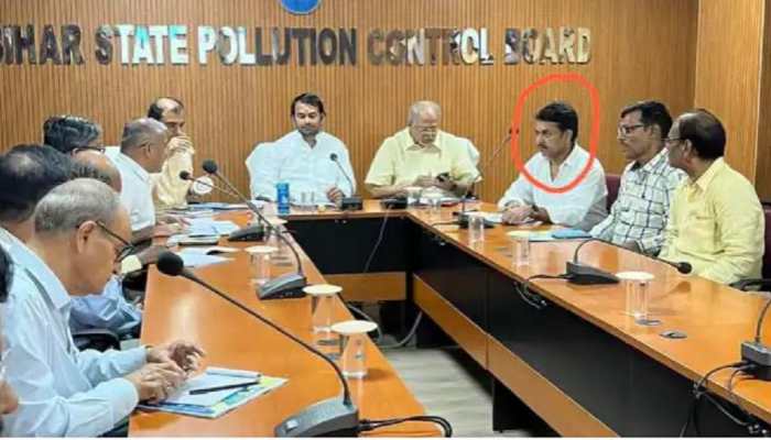 Minister Tej Pratap Yadav in trouble, Lalu Prasad Yadav's son makes BIG 'MISTAKE' in his first departmental meeting