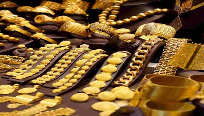 Gold price today, 20 August 2022: Yellow metal falls Rs 100; silver selling at Rs 56,000 per kg