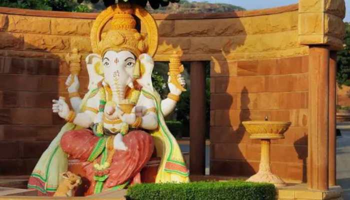 Shocking: Man allegedly THROWS egg at Ganesh idol procession in Mumbai