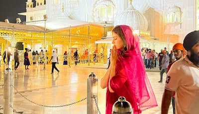 Ananya Panday seeks blessings at Delhi’s Gurudwara Bangla Sahib ahead of Liger release: PICS