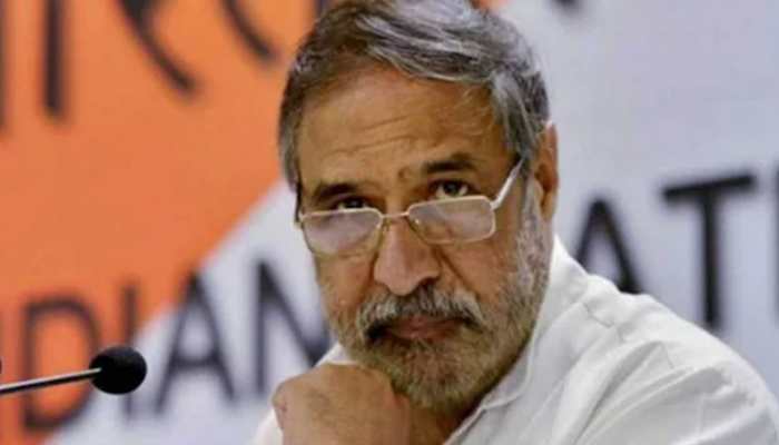 &#039;INTERNAL MATTER&#039;: As dissent grows, Congress sends Rajeev Shukla to PLACATE Anand Sharma