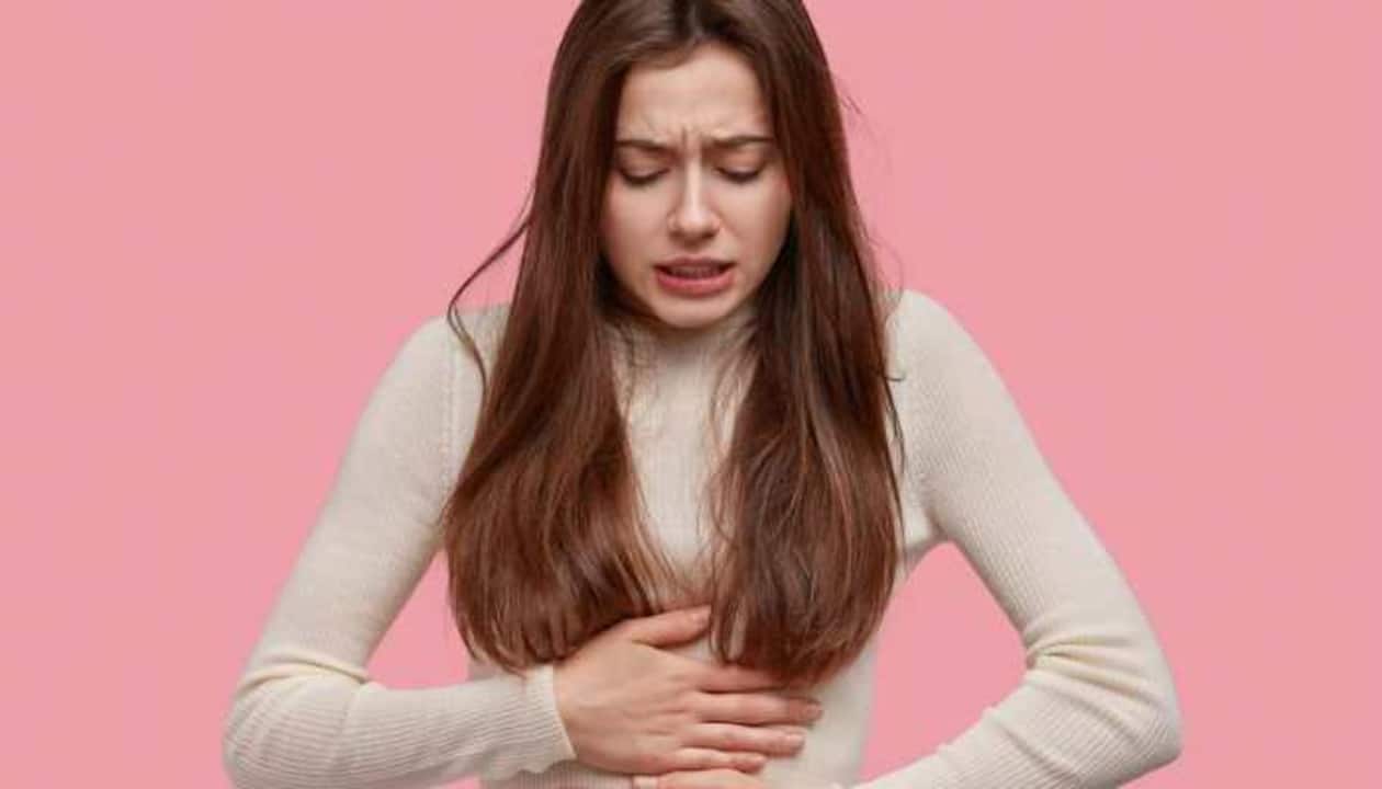 Doctors Are Now Saying Menstrual Cramps Are as Painful 'as a Heart Attack