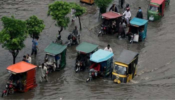 Pakistan: 937 killed, 33 mn affected by decade-worst floods