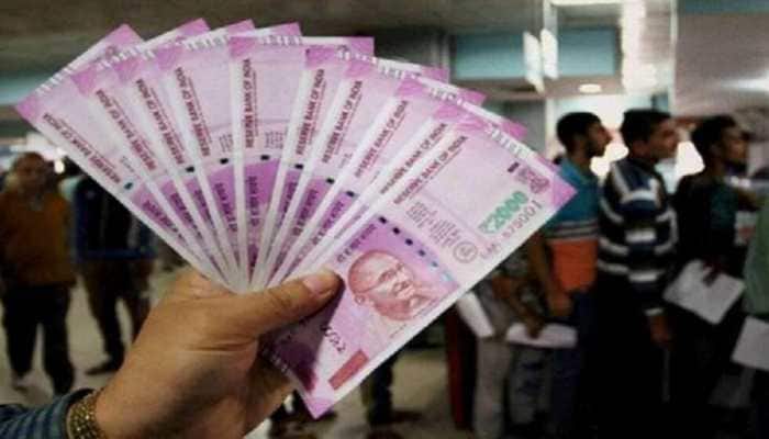 DA Update: Govt hiked DA by 4% for employees? Check the truth