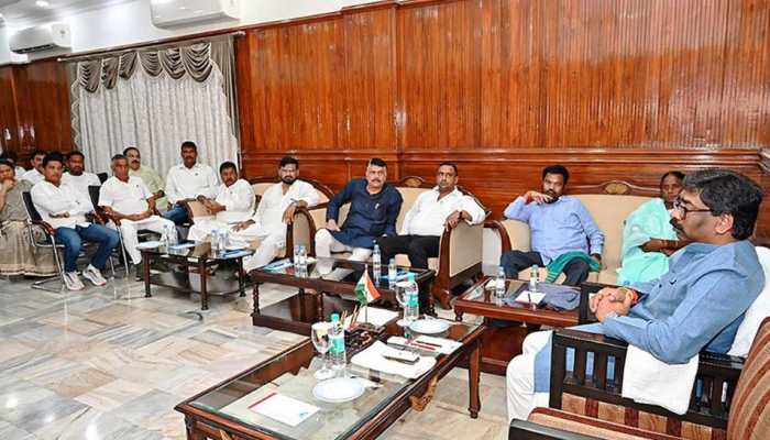 Jharkhand political crisis: CM, ruling MLAs leave for unknown destination on three buses