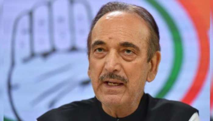 Ahead of CWC meet, Cong leaders reject Azad&#039;s criticism of Rahul; BJP says he has asked valid questions 