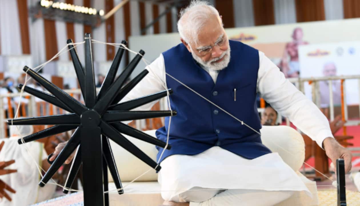 PM Modi bats for Khadi as fashion symbol, calls it eco-friendly,  sustainable clothing - The Sunday Guardian Live