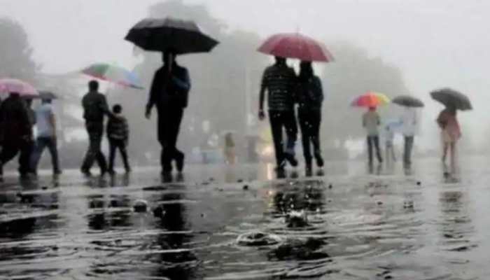 Delhi-NCR rain update: Light showers in Noida, mercury dips