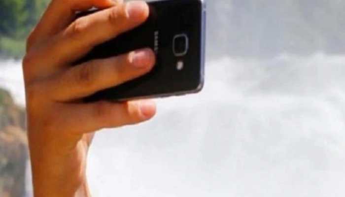 Gurgaon: Teen girl shares private pictures with Instagram friend, he extorts Rs 2.5 lakh