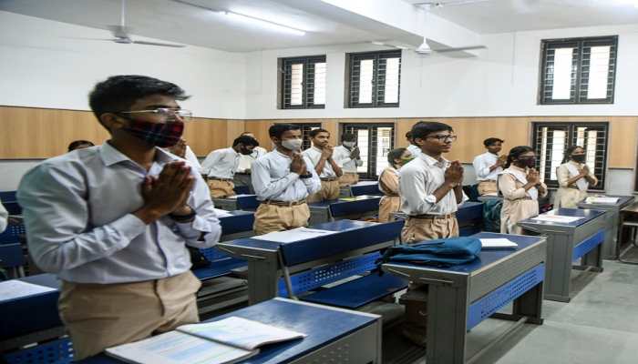 Mathematics teacher beaten by students in Jharkhand for giving poor marks