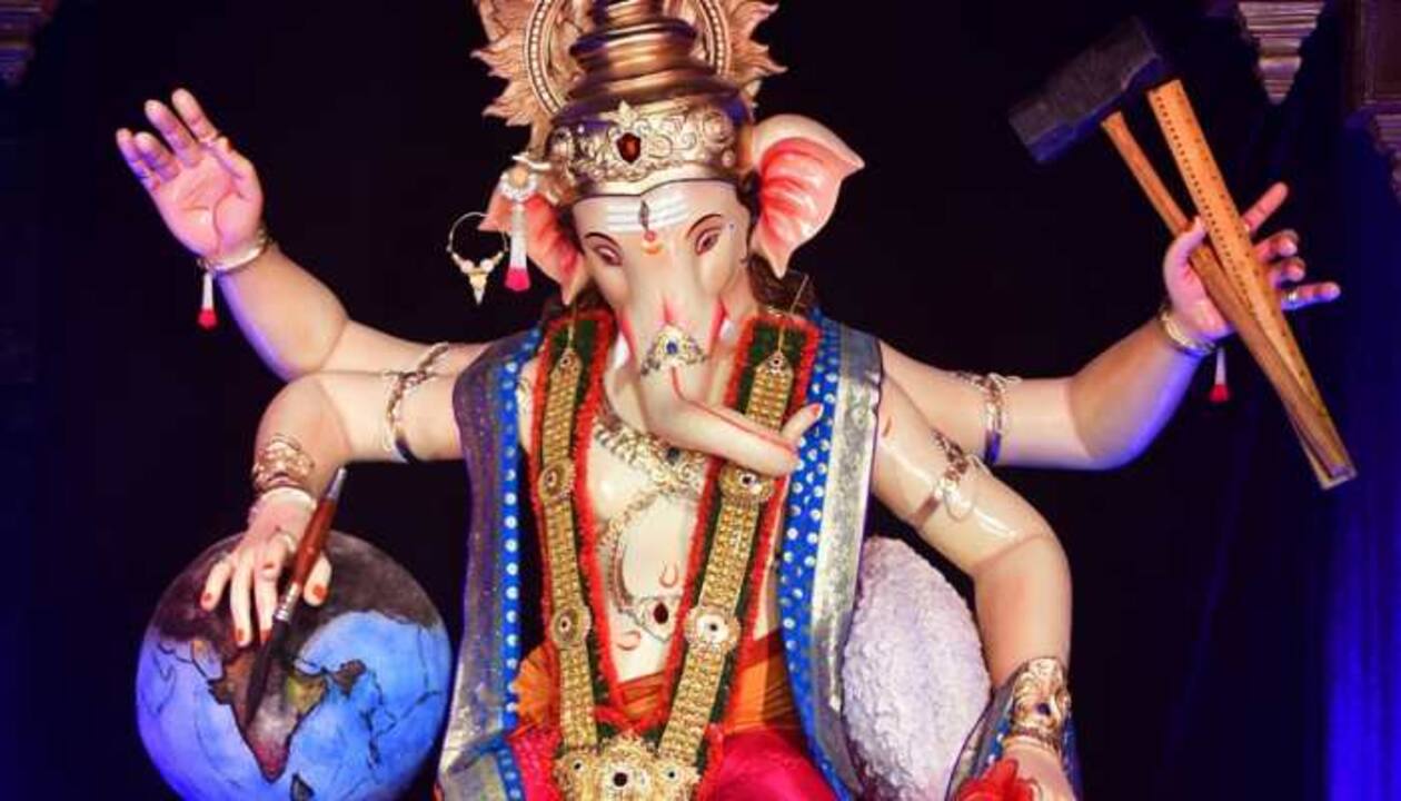 ganesh chaturthi news: Ganesh Chaturthi: Legendary tale reveals why people  are warned to not look at the moon on Vinayaka Chaviti - The Economic Times