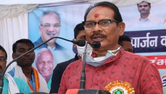At de-addiction programme, Chhattisgarh minister says liquor unites people: 'We also use it sometimes...'