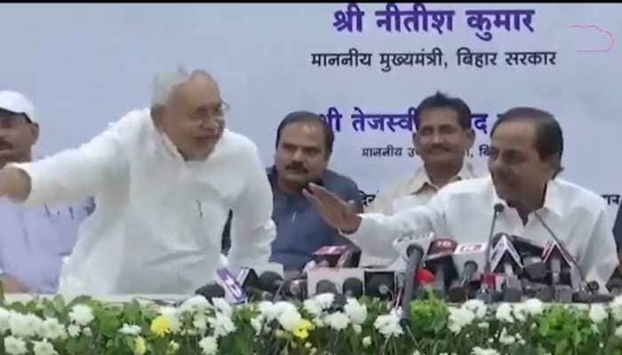 &#039;Baithiye&#039;, &#039;Chaliye&#039;: Nitish Kumar tries to leave press conference over PM candidate&#039;s question; KCR asks him to sit - Watch