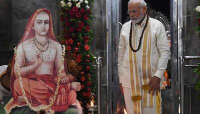 PM Narendra Modi visits Shri Kanchi Kamakoti Peetham wearing ‘Rudraksha Mala’, ‘Angawastram’ - See pics