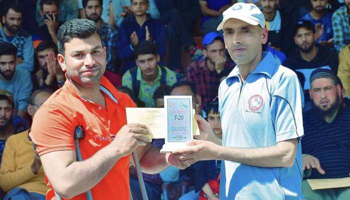 Specially-Abled commentator from Srinagar inspires youth