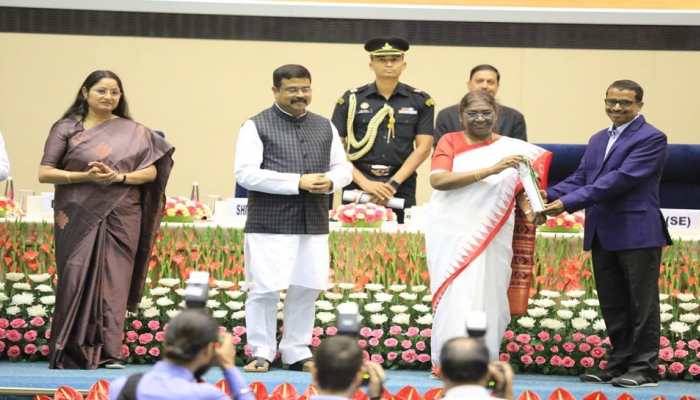 President Droupadi Murmu confers National Awards to 46 teachers