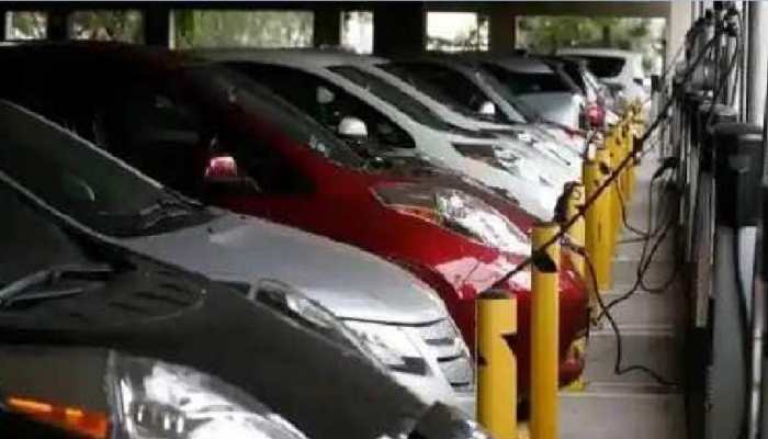 EV capital of India: Delhiites in favour of electric vehicle transition for last-mile delivery, survey reveals