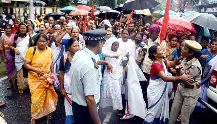 Teachers in Maharashtra&#039;s Latur protest against education department&#039;s initiative