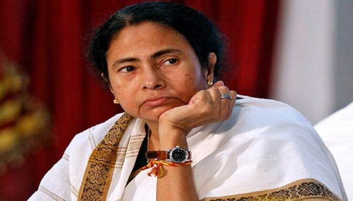 Mamata Banerjee in TROUBLE, High Court takes BIG step against DIDI&#039;s family members
