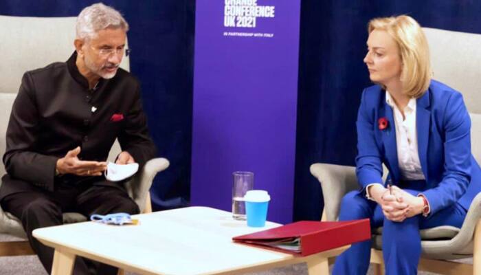 When new UK PM Liz Truss was schooled by S Jaishankar on India&#039;s decision to buy Russian oil - WATCH