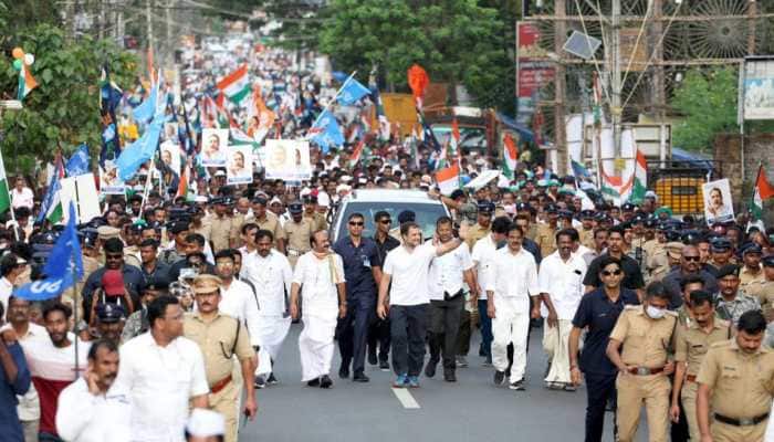 Rahul Gandhi&#039;s Bharat Jodo Yatra draws huge crowd in Kerala 
