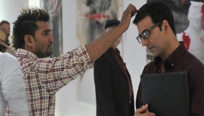 Akshay Kumar mourns demise of his hairdresser Milan Jadhav, says 'Will miss you Milano'