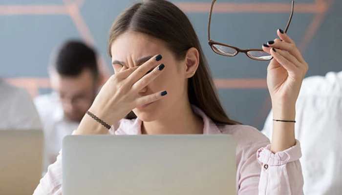 Eye Strain Headache: Signs, causes and treatment