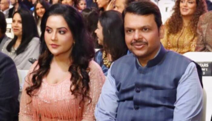 Woman abuses Devendra Fadnavis&#039;s wife Amruta on Facebook; arrested