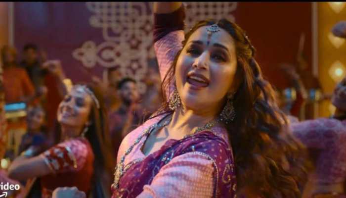  Maja Ma dance number ‘Boom Padi’ out! Madhuri Dixit grooves on this peppy Garba anthem - Watch