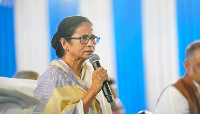 &#039;Centre stalling 3 new airports in Bengal, not releasing funds out of jealousy&#039;: Mamata Banerjee