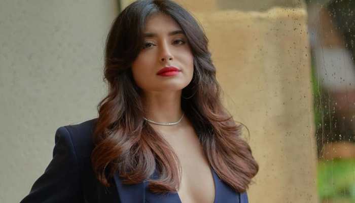 Hush Hush: Suffocated Dolly Dalal aka Kritika Kamra fears grave consequences of her actions- WATCH