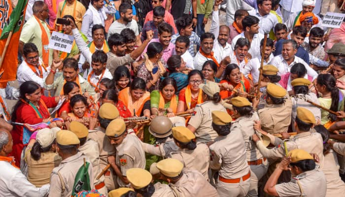 BJP holds massive protest against Ashok Gehlot&#039;s Rajasthan govt over lumpy skin disease