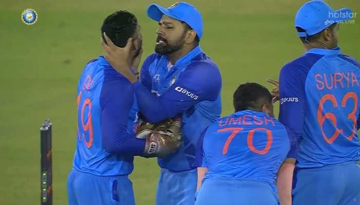 IND vs AUS 1st T20: Rohit Sharma LOSES COOL against Dinesh Karthik over DRS call, WATCH