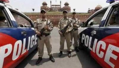 'Maa Kasam': Delhi Police advises citizens against scammers using viral meme
