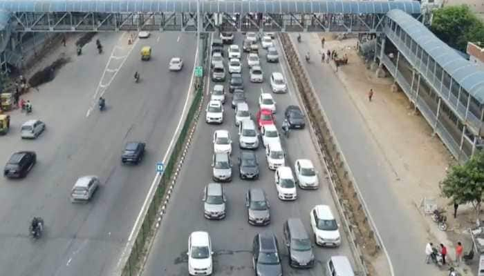 MASSIVE congestion on Delhi-Jaipur expressway in Gurugram, traffic disrupted amidst ongoing work