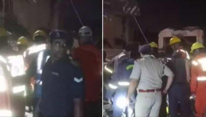 Uttar Pradesh: Under construction roof of Islamia College collapses in Gorakhpur