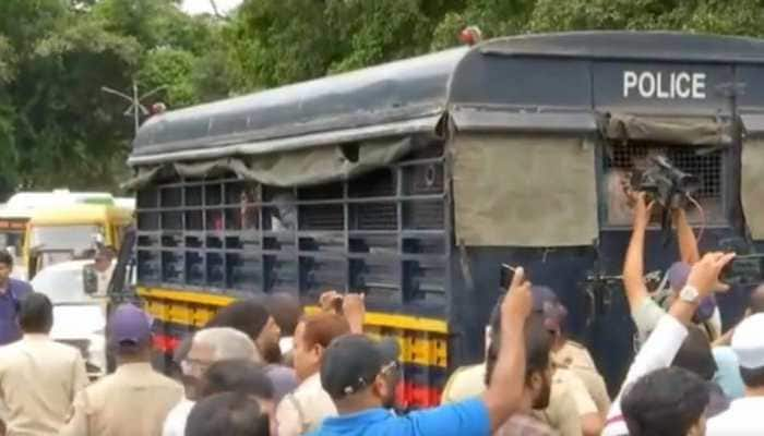 &#039;Allah-hu-akbar, Pakistan Zindabad&#039; slogans heard during PFI protest outside Pune DM&#039;s office - WATCH VIDEO