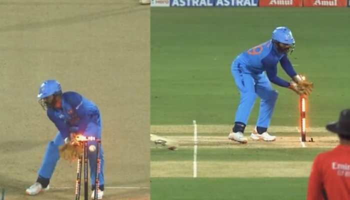 Gully cricket hai kya?: Twitter reacts as Dinesh Karthik makes blunder still runs out Glenn Maxwell - Check Posts