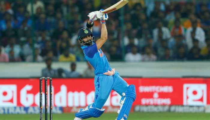 WATCH: Virat Kohli and his ENERGETIC run after receiving THIS special prize in Hyderabad