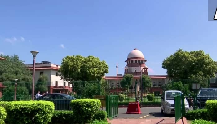 Delhi vs Centre over control of services: SC Constitution bench to hear plea on day-to-day basis from Nov 9