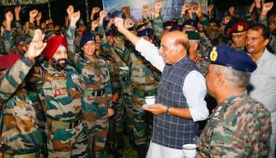 WATCH: Indian Army jawans sing 'Sandese Aate Hain' during interaction with Rajnath Singh